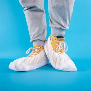 Bulk Biodegradable Lightweight PP Shoe Cover Disposable Non Woven Breathable Protective Footwear Covers for Medical, Lab and Food Service